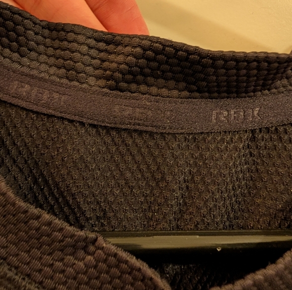 SET OF 2 Workout Tanks - Picture 11 of 13